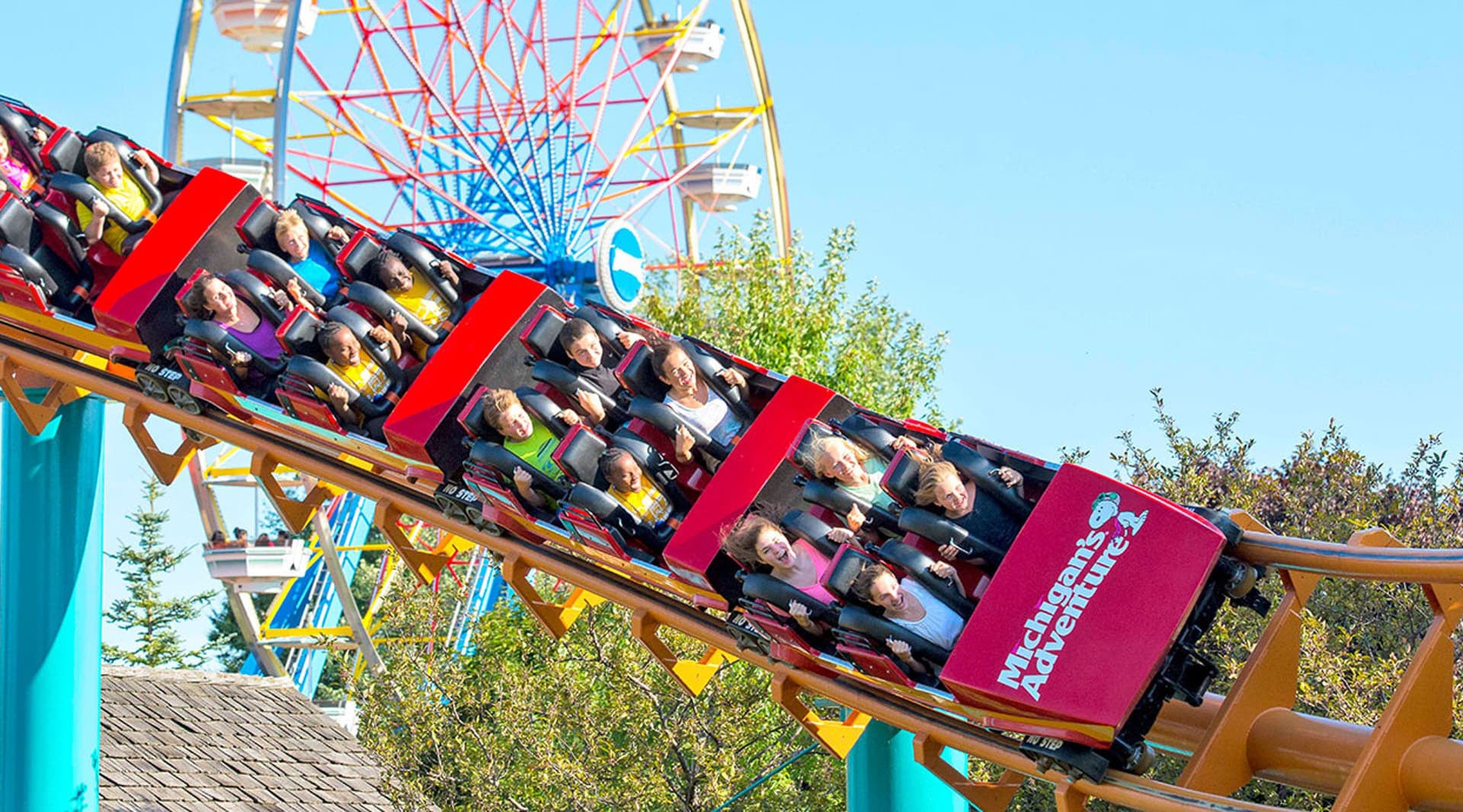 Michigan’s Adventure background image