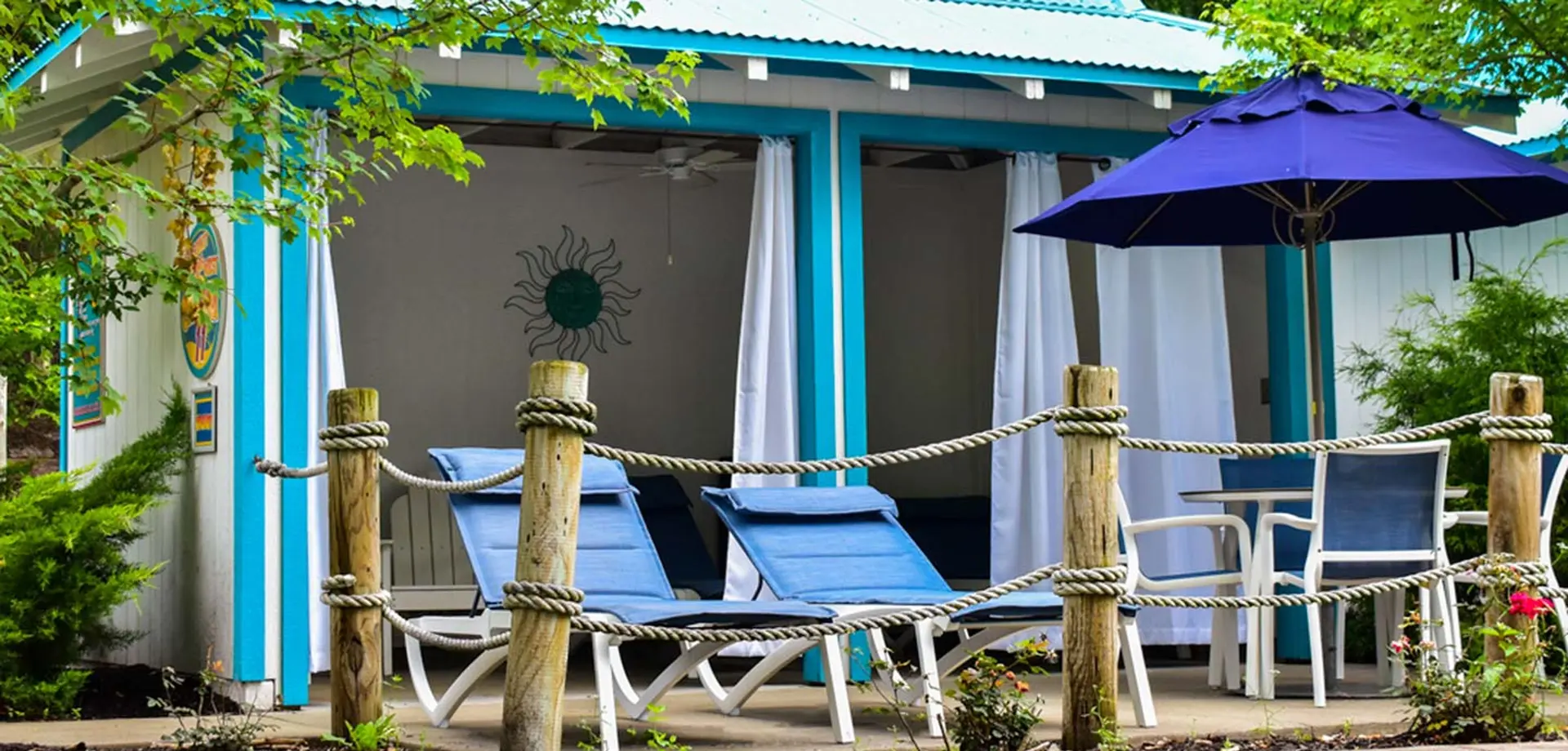 Oasis Cabanas