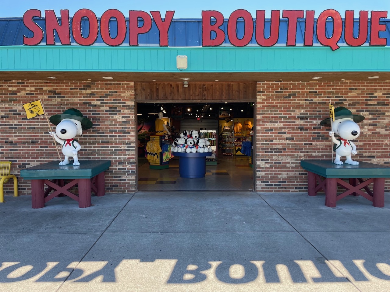 Snoopy Boutique