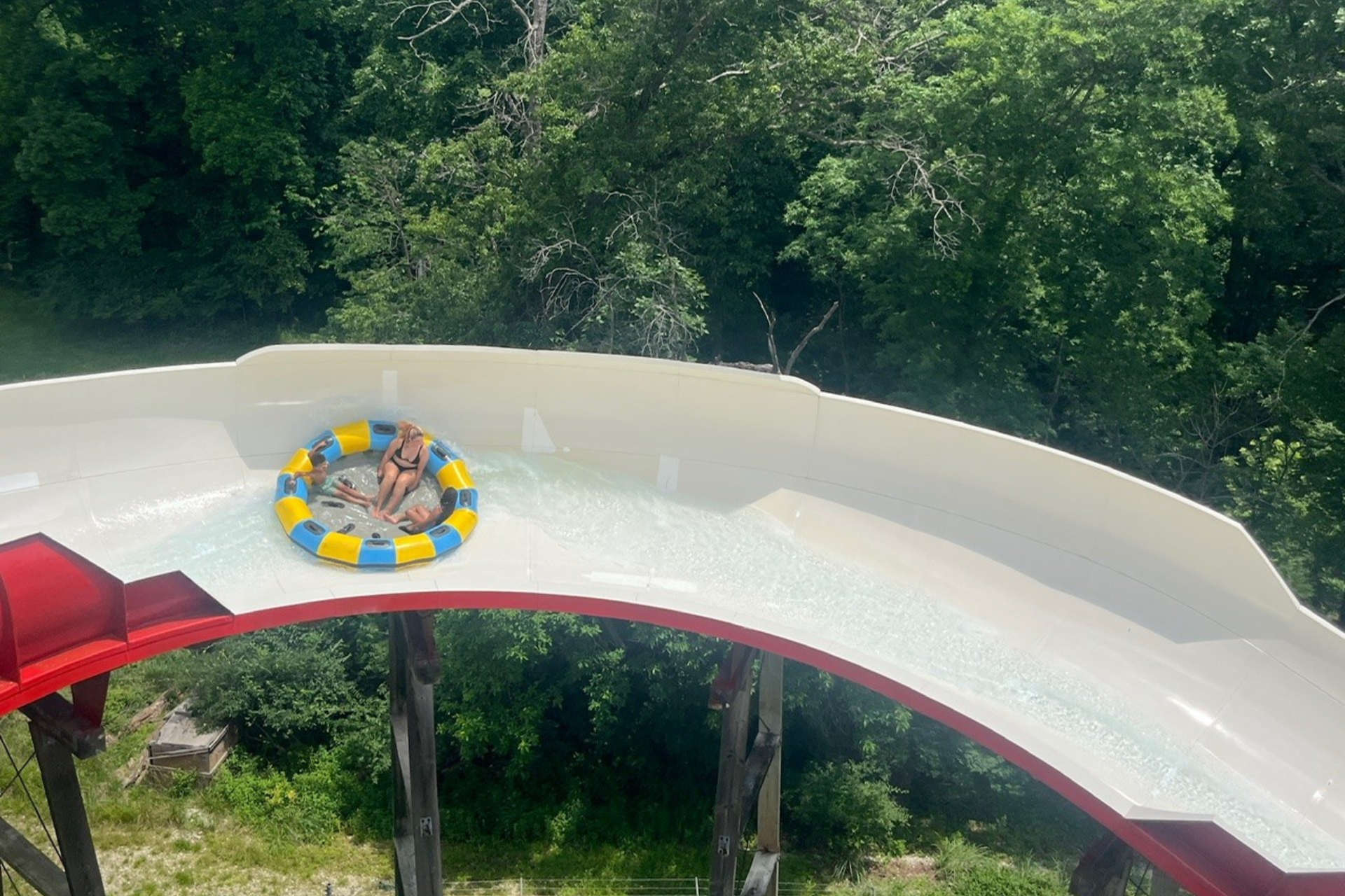Hurricane Harbor Water Park - Mid-America Parks